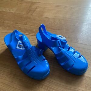 NWOT Jelly Chunky Heels Sandals Blue